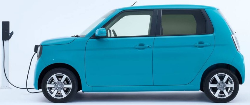 Хэтчбек Honda N-One e: экстерьер вид первый