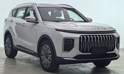 Кроссовер Jetour X70 Plus экстерьер вид первый