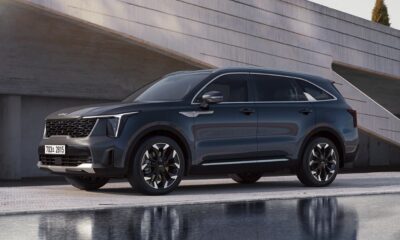 Кроссовер Kia Sorento экстерьер вид третий