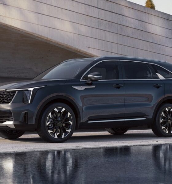 Кроссовер Kia Sorento экстерьер вид третий