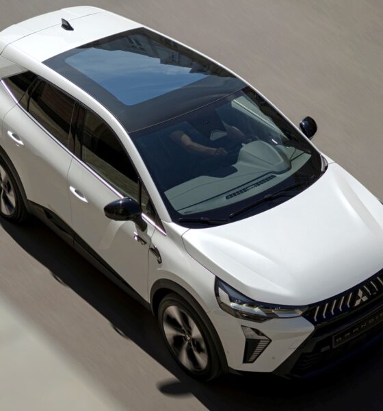 Кроссовер Mitsubishi Grandis экстерьер вид четвертый
