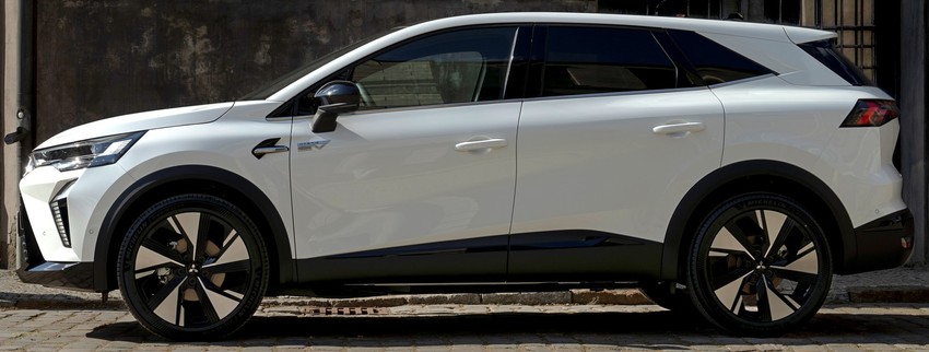 Кроссовер Mitsubishi Grandis экстерьер вид первый