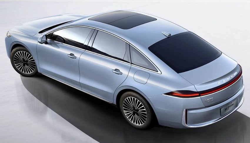 Седан Roewe M7 DHM экстерьер вид второй