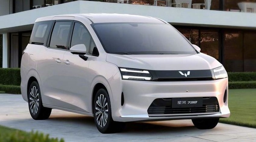 Минивэн Wuling Xingguang 730 экстерьер вид второй