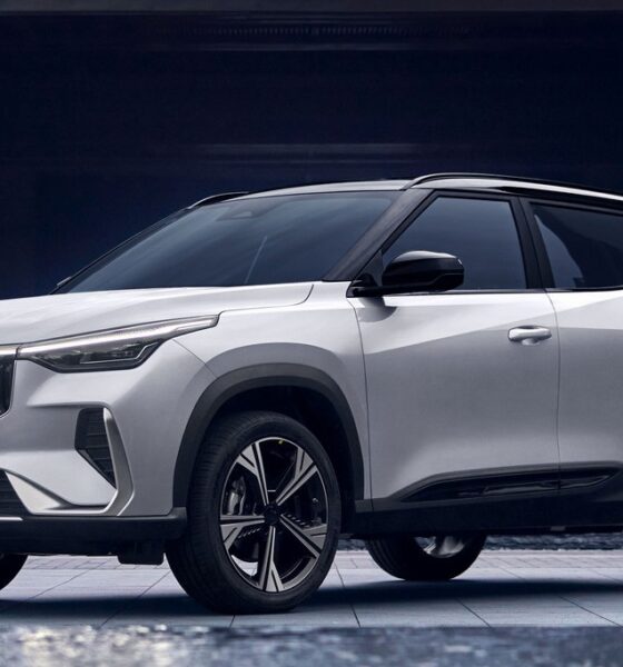 Кроссовер Geely Boyue экстерьер вид второй