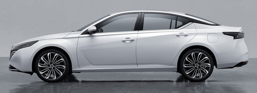 Cедан Nissan Teana экстерьер вид первый