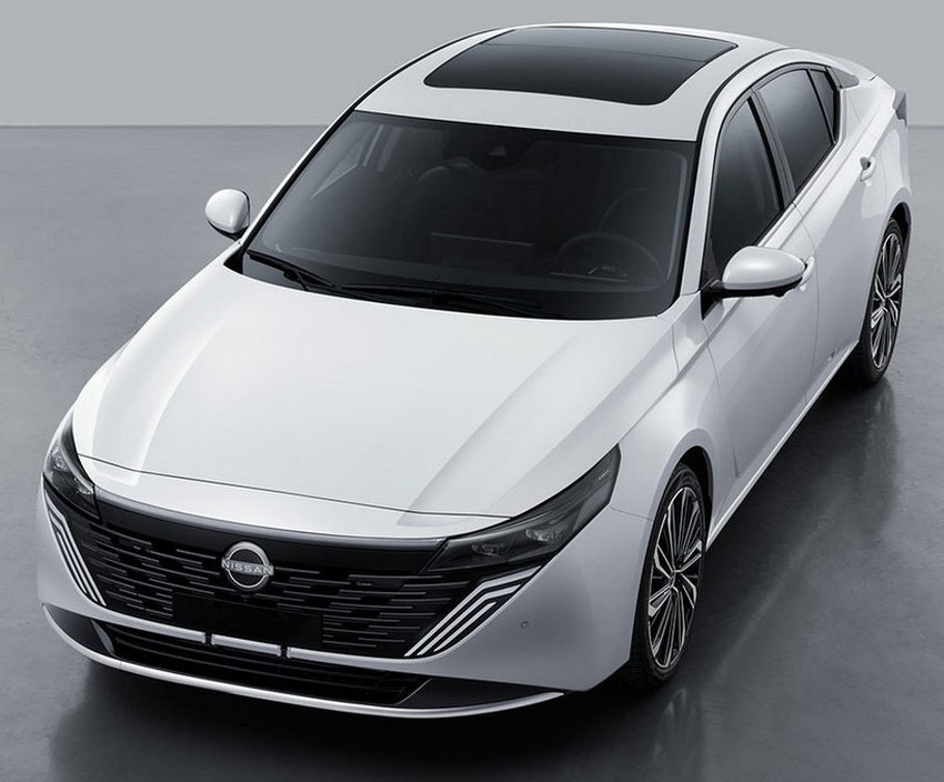 Cедан Nissan Teana экстерьер вид второй