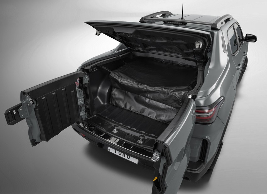 Пикап Fiat Toro экстерьер вид второй