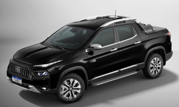 Пикап Fiat Toro экстерьер вид четвертый