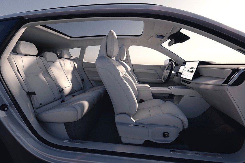Кроссовер Volvo XC70 салон вид первый