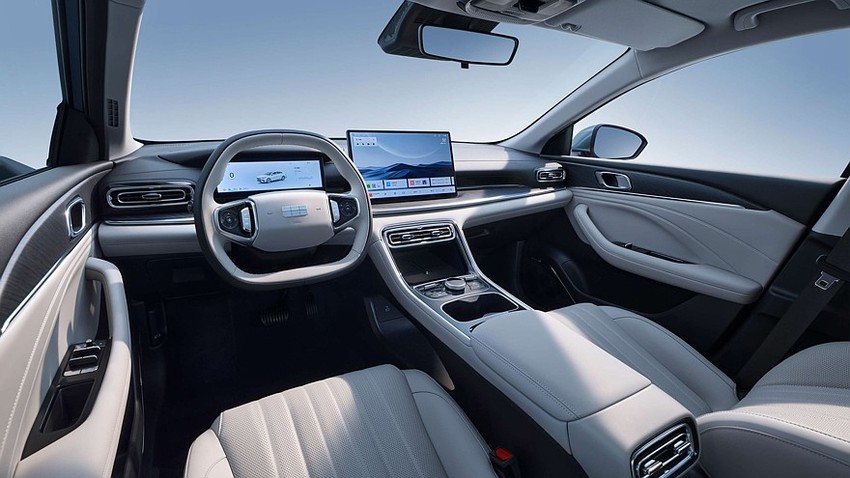 Cедан Geely Galaxy Starshine 6 салон