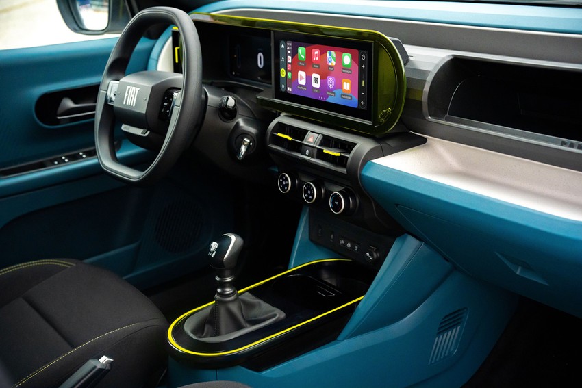 Хэтчбек Fiat Grande Panda салон