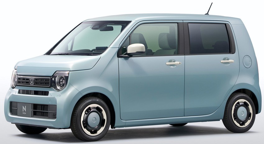Хэтчбек Honda N-WGN экстерьер вид третий