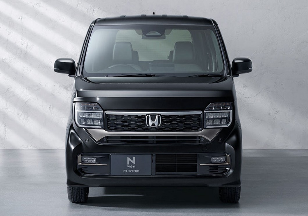 Хэтчбек Honda N-WGN экстерьер вид четвертый