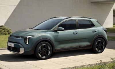 Кроссовер Kia Stonic экстерьер вид первый