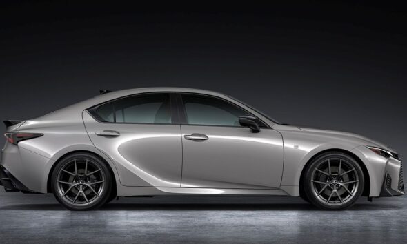 Седан Lexus IS экстерьер вид шестой