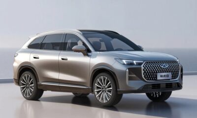 Кроссовер Chery Tiggo 8 экстерьер вид четвертый