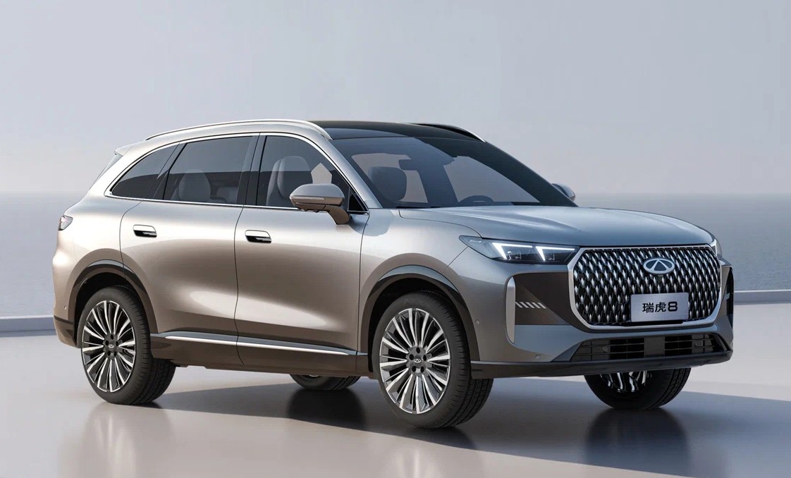 Кроссовер Chery Tiggo 8 экстерьер вид четвертый