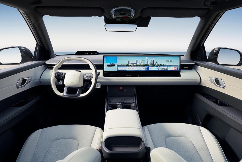 Кроссовер Hyundai EO салон