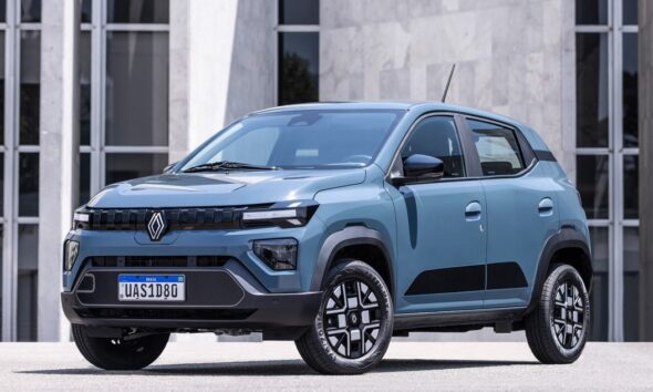 Хэтчбек Renault Kwid E-Tech экстерьер вид третий