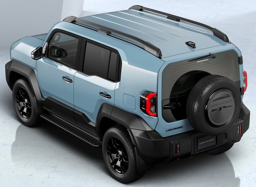 Внедорожник Toyota Land Cruiser FJ экстерьер вид третий