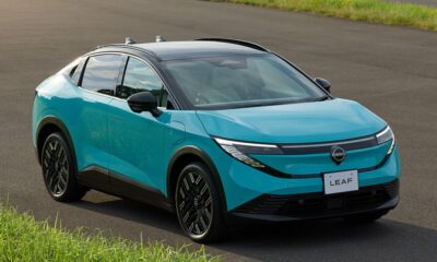 Кроссовер Nissan Leaf экстерьер вид третий