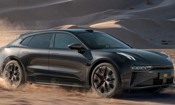 Лифтбек Zeekr 001 экстерьер вид второй