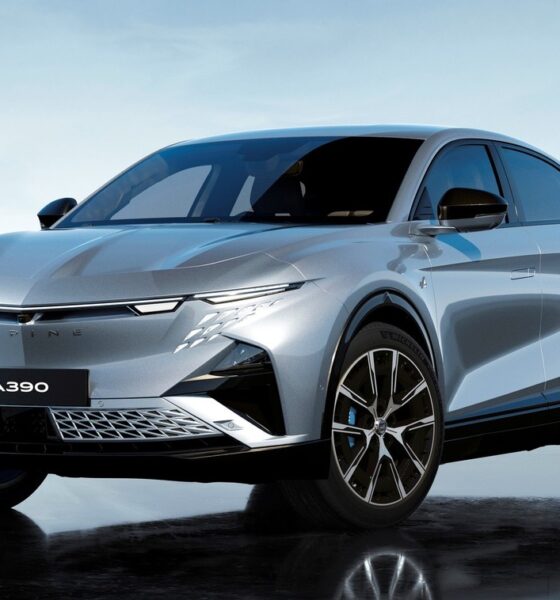 Кроссовер Alpine A390 экстерьер вид четвертый