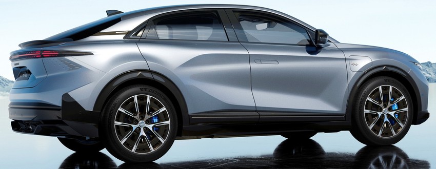 Кроссовер Alpine A390 экстерьер вид первый