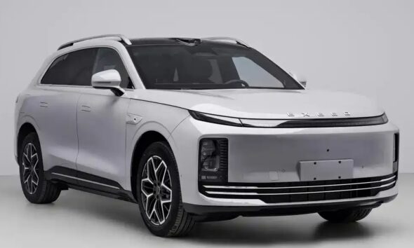 Кроссовер Exeed Exlantix ЕТ7 вид четвертый