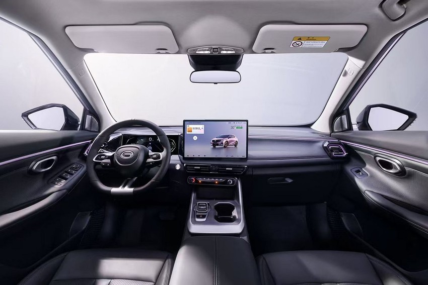 Кроссовер GAC Trumpchi GS3 салон 