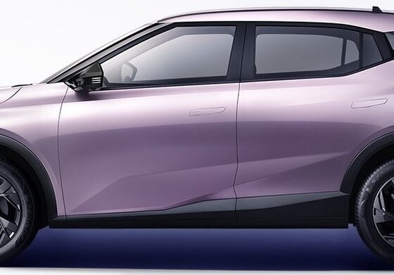 Кроссовер GAC Trumpchi GS3 экстерьер вид второй