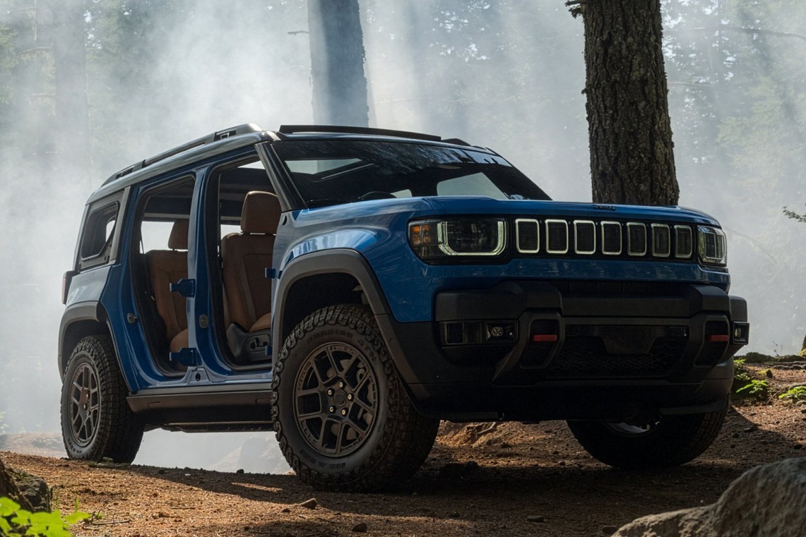 Внедорожник Jeep Recon Moab экстерьер вид третий