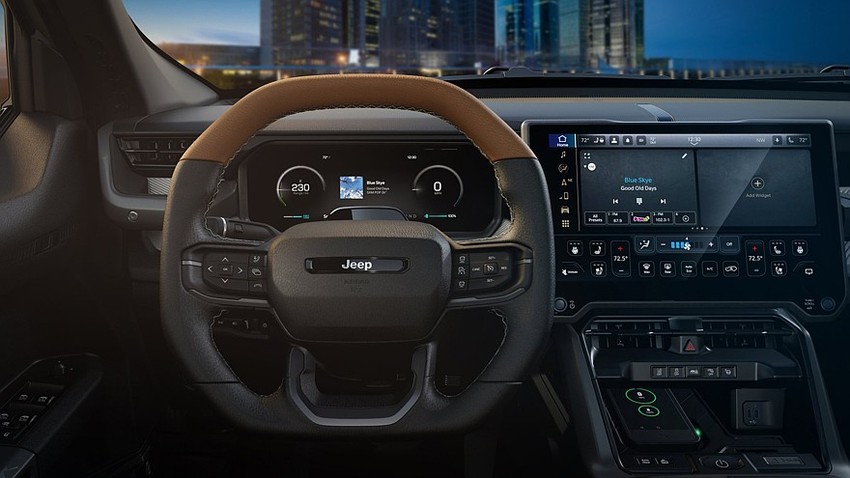 Внедорожник Jeep Recon Moab салон вид первый