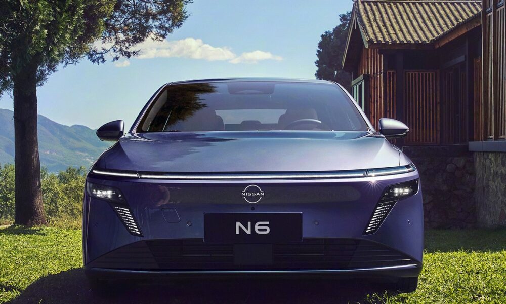 Седан Nissan N6 экстерьер вид третий