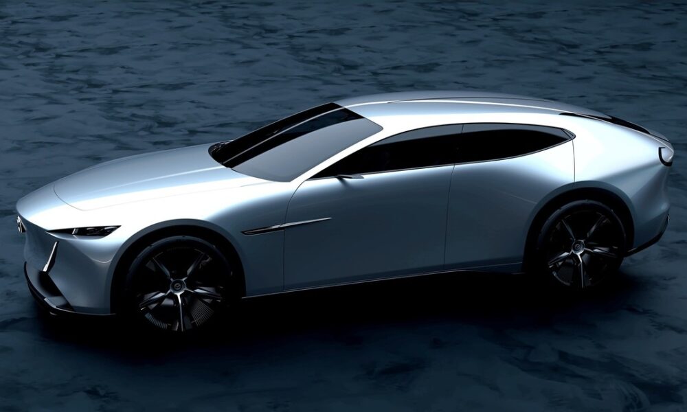 Концепт Mazda Vision X-Coupe экстерьер вид третий