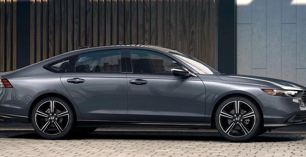 Седан Honda Accord экстерьер вид третий