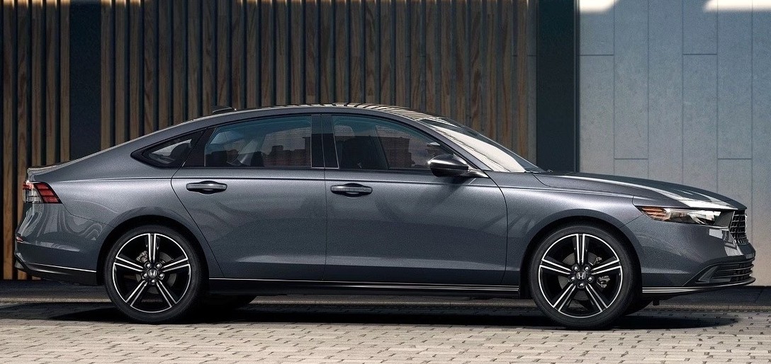 Седан Honda Accord экстерьер вид третий