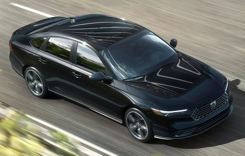 Седан Honda Accord экстерьер вид первый