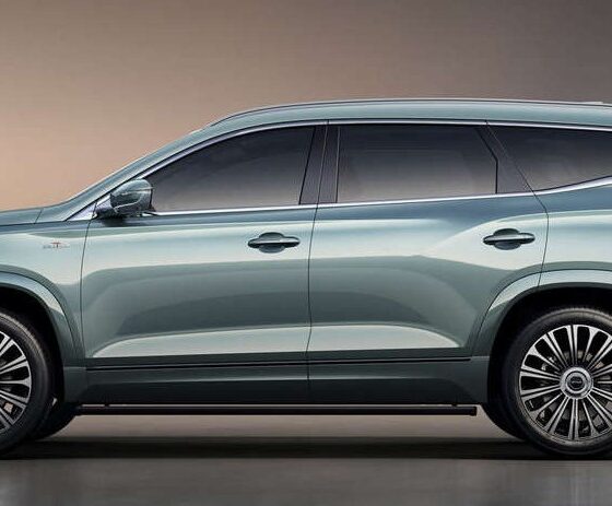 Кроссовер Jetour X90 Pro экстерьер вид третий