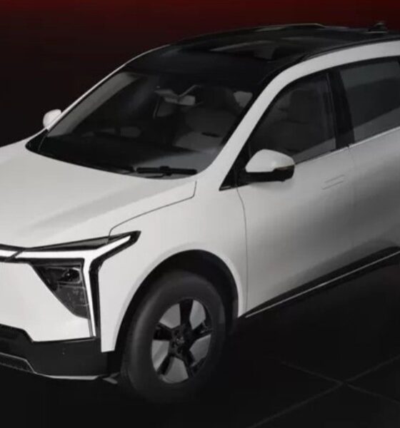 Kроссовер Mahindra XEV 9S экстерьер вид третий