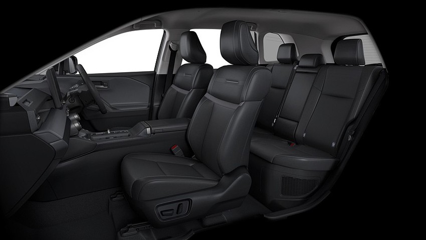 Кроссовер Toyota RAV4 салон вид второй