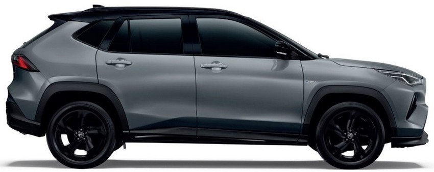 Кроссовер Toyota Yaris Cross Nightshade экстерьер вид второй