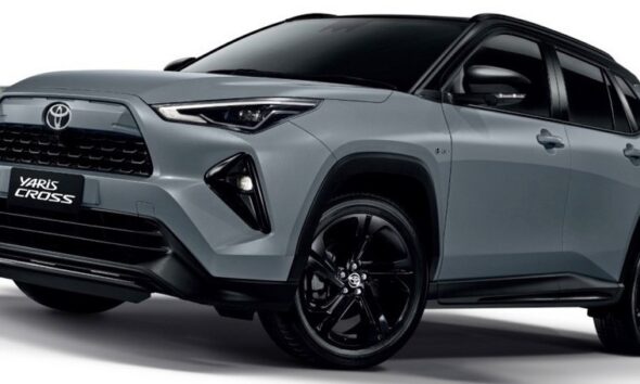 Кроссовер Toyota Yaris Cross Nightshade экстерьер вид четвертый