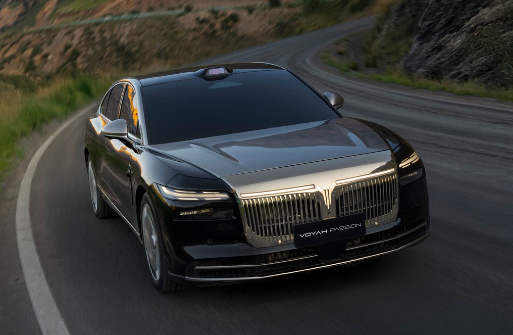 Продвинутый автопилот предусмотрен уже «в базе»