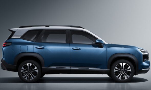 Кроссовер Wuling Starlight 560 экстерьер вид третий