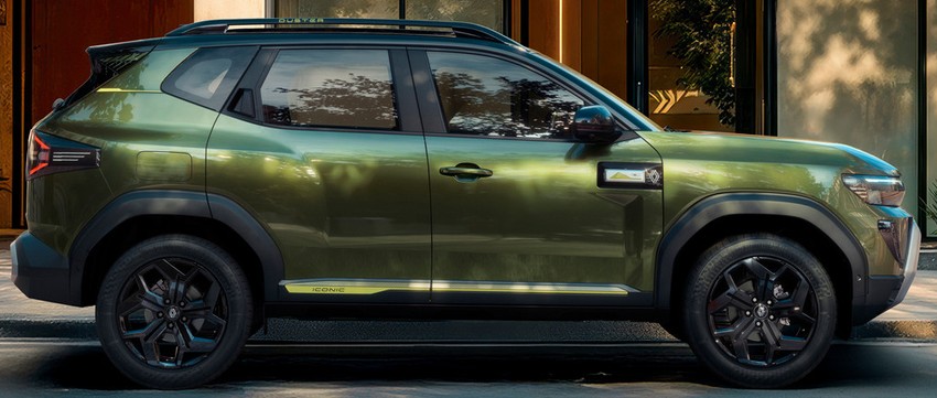 Кроссовер Renault Duster экстерьер вид первый