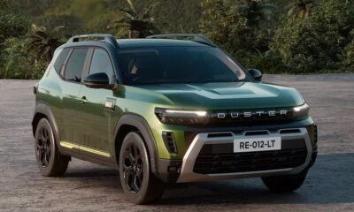 Кроссовер Renault Duster экстерьер вид третий