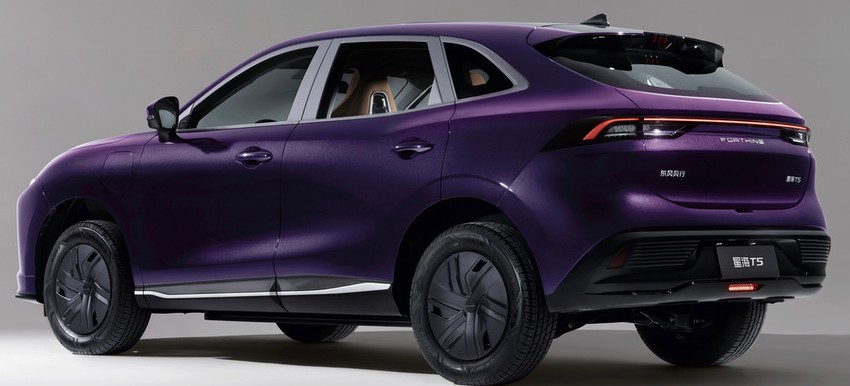 Кроссовер Forthing Xinghai T5 экстерьер вид первый