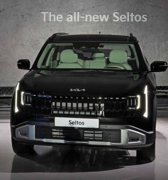 Кроссовер Kia Seltos экстерьер вид третий